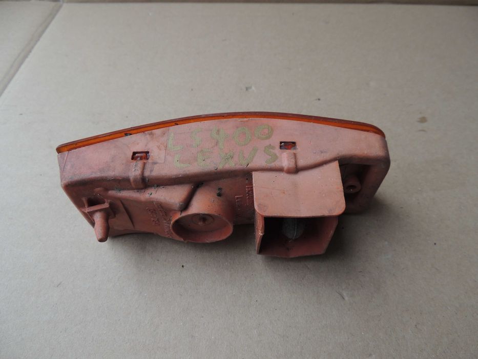 Zaślepka kierunkowskazu lewego kierunkowskaz lewy LEXUS LS400