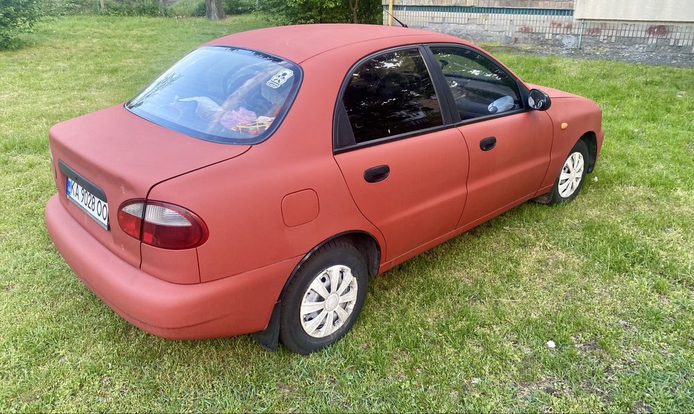 Яркий Daewoo Sens