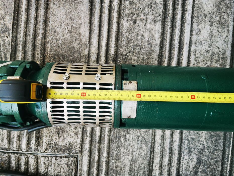 Bomba de furo submersível  "CAPRARI"