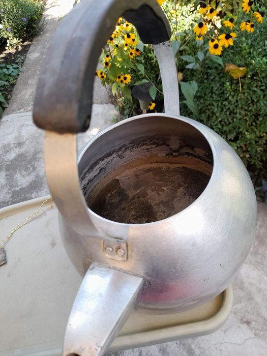 Алюмінієвий чайник