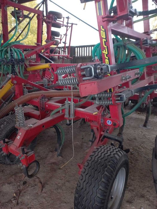 Зерновий посівний комплекс Партнер захватом 9 м