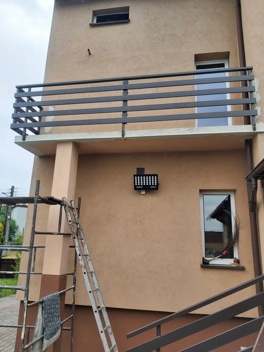 Balustrada poręcz balkonowa zewnętrzna