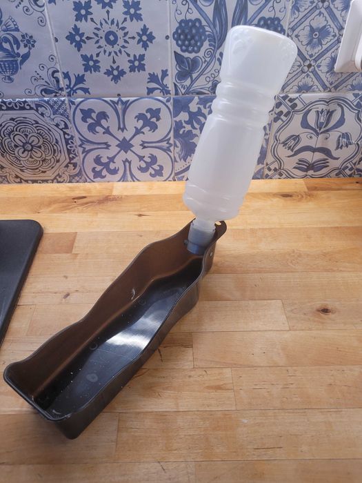 Butelka podróżna z miską dla psa