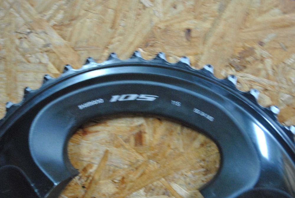 Tarcza mechanizmu korbowego Shimano 105 FC-R7000 50T czarna