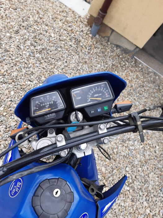 Yamaha dt 125r od starszego motocyklisty, zarejestrowana