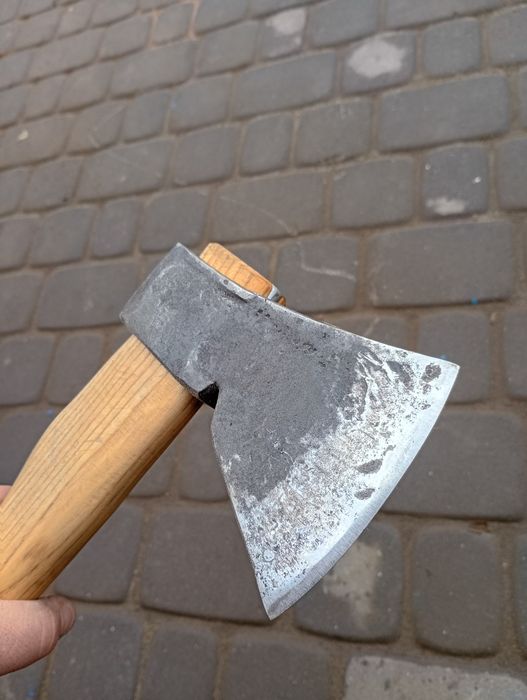 Stara kuta siekiera średnia 1,2kg / 69cm jesion