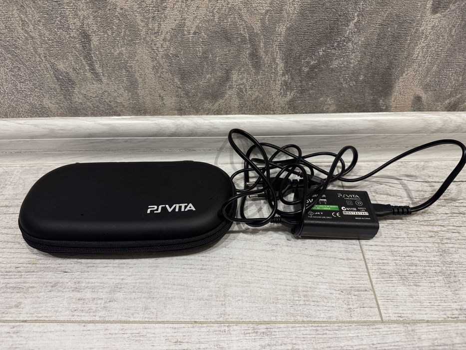 Sony Ps Vita Fat 64гиг с играми.
