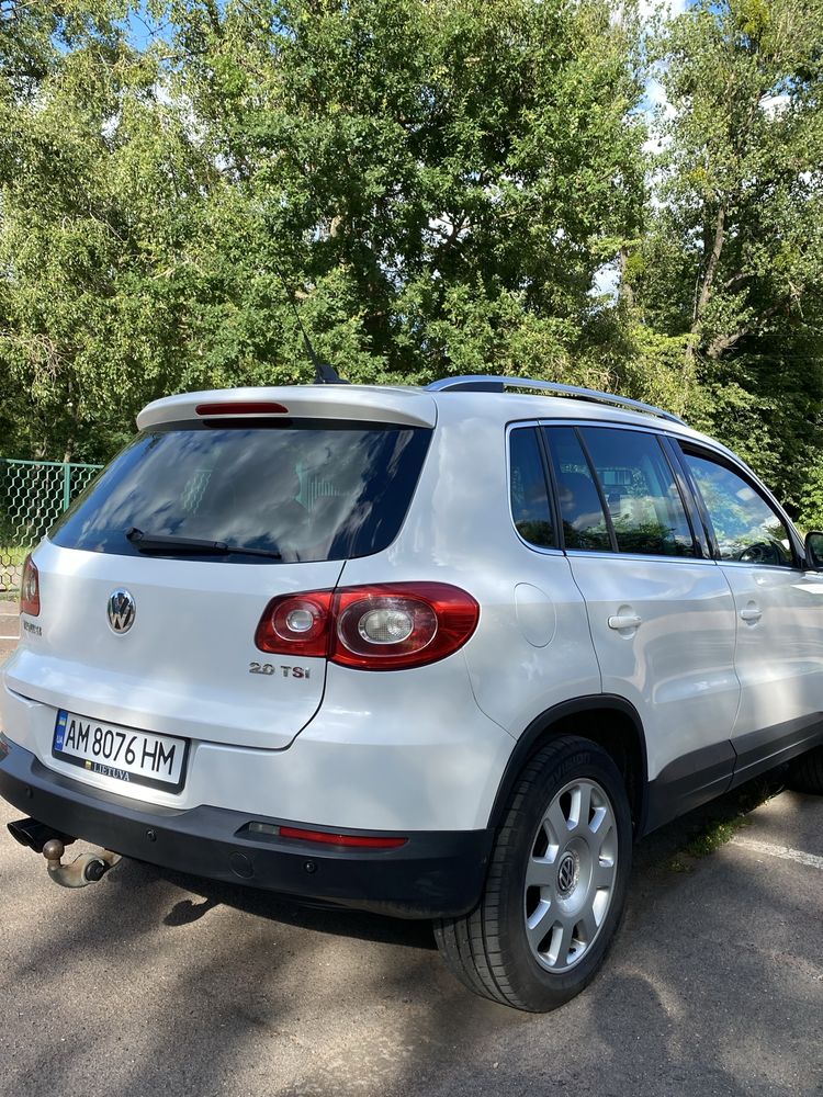 Тігуан 2008 2.0 бензин автомат