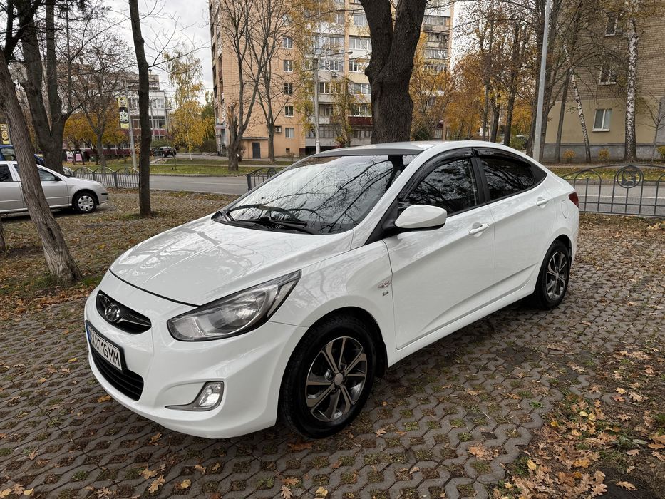 Hyundai Accent 2012
