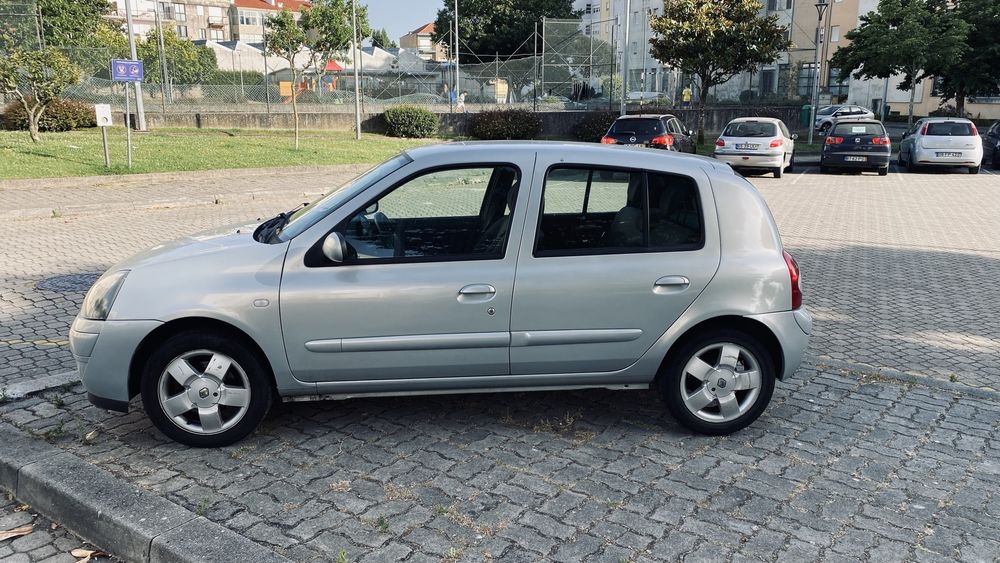 Renault Clio 2004