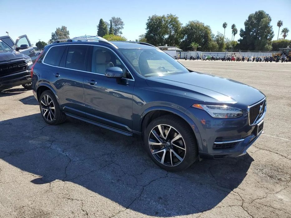 Volvo XC 90 VOLVO XC 90 / T8 / PLUG-IN / 4X4 / Run&Drive