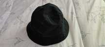 Czarna czapka typu bucket/rybaczka H&M [M]