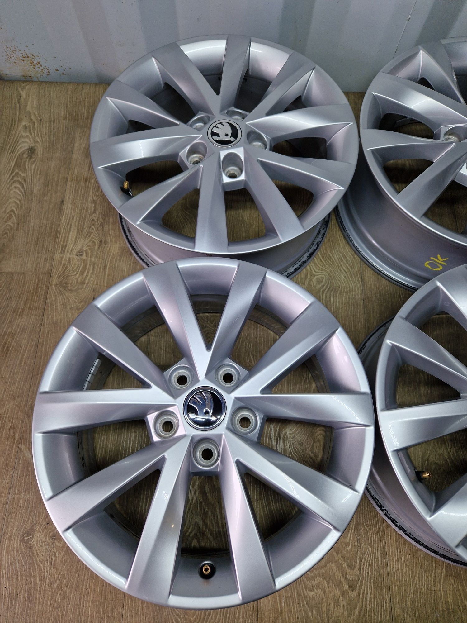 Felgi 16 skoda octavia superb Karoq 5x112 6.5j et46 os 57.1