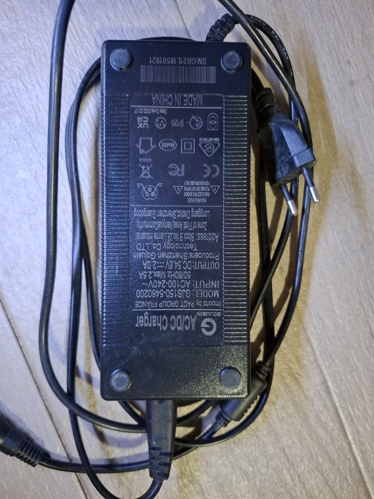 Vendo Trotineta E-CROSS PRO BOOST