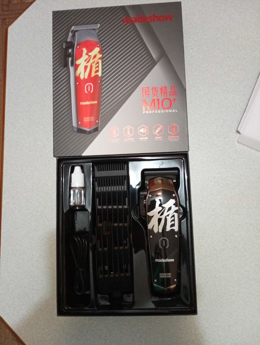 Професійна машинка для стрижки Madeshow M10