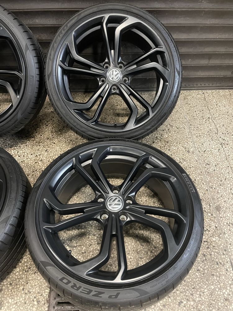 Jak nowe oryginalne koła VW Golf R GTI 235/35/19 idealne
