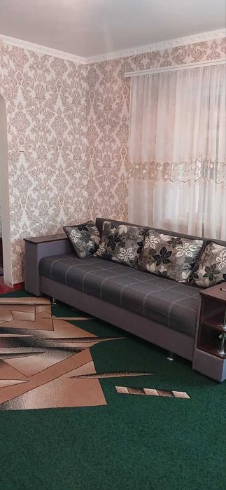Продається будинок в м. Чигирин в р-ні церкви. 35000 у.о.