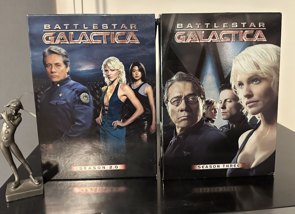 Séries em DVD - Battlestar Galactica e Star Trek - 40 dvd's