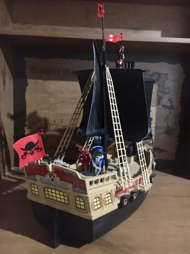 Playmobil 6678 - Barco de ataque dos piratas
