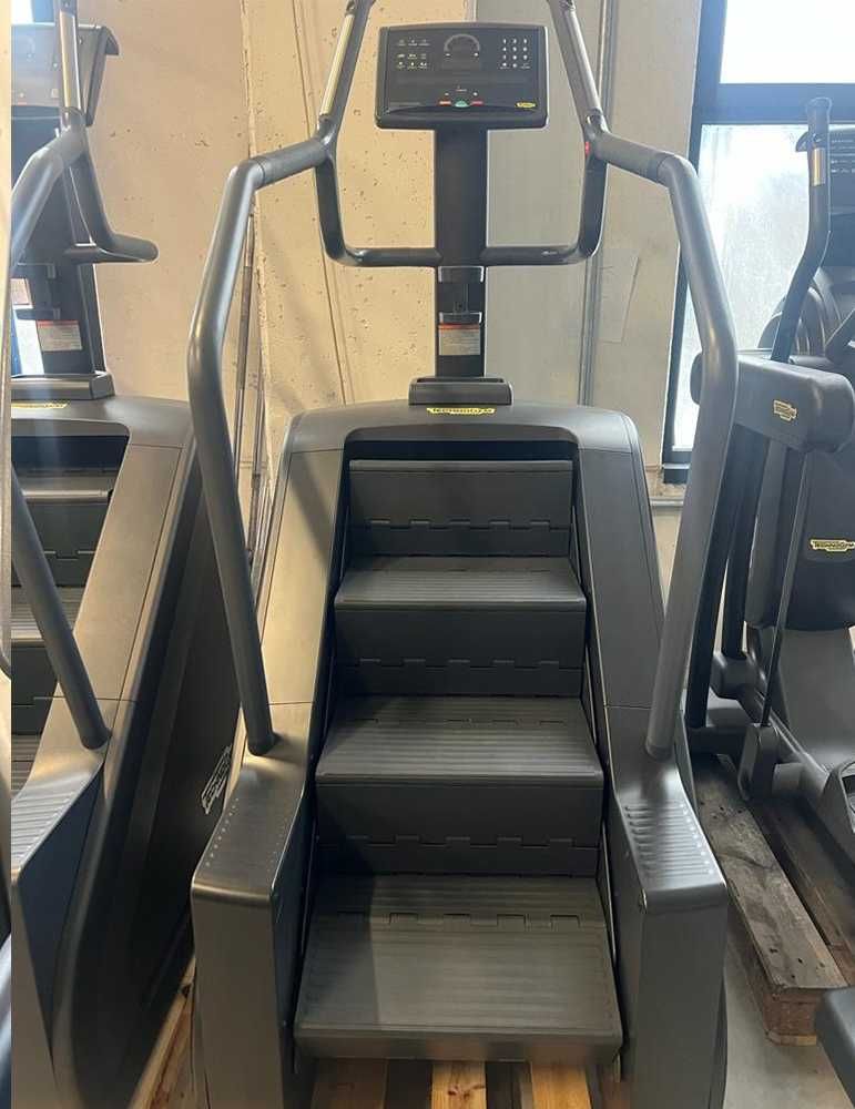 Сходи степер Technogym Climb Excite 1000 LED з гарантією
