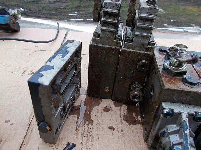 Rozdzielacz Hydrauliczny Danfoss 157b6236, 157b6238