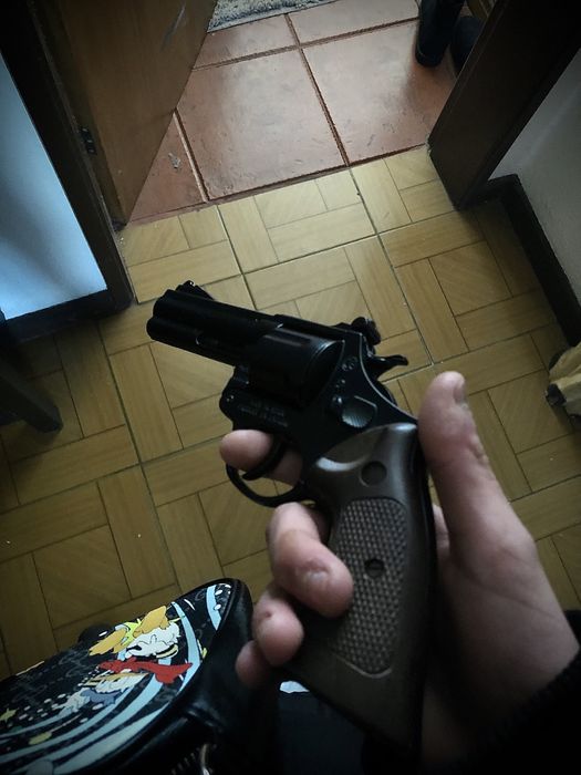 Revolver a fluminantes full metal (sem uso)