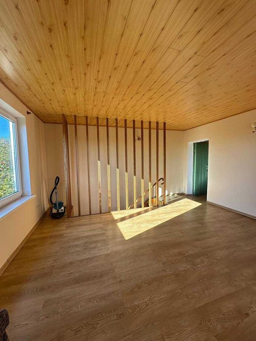 Будинок в Великодолинському