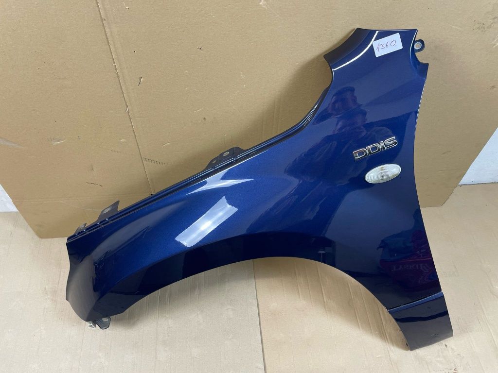 Suzuki Grand Vitara 2 II 05-08r Błotnik Lewy Przód Kolor Z2U C08