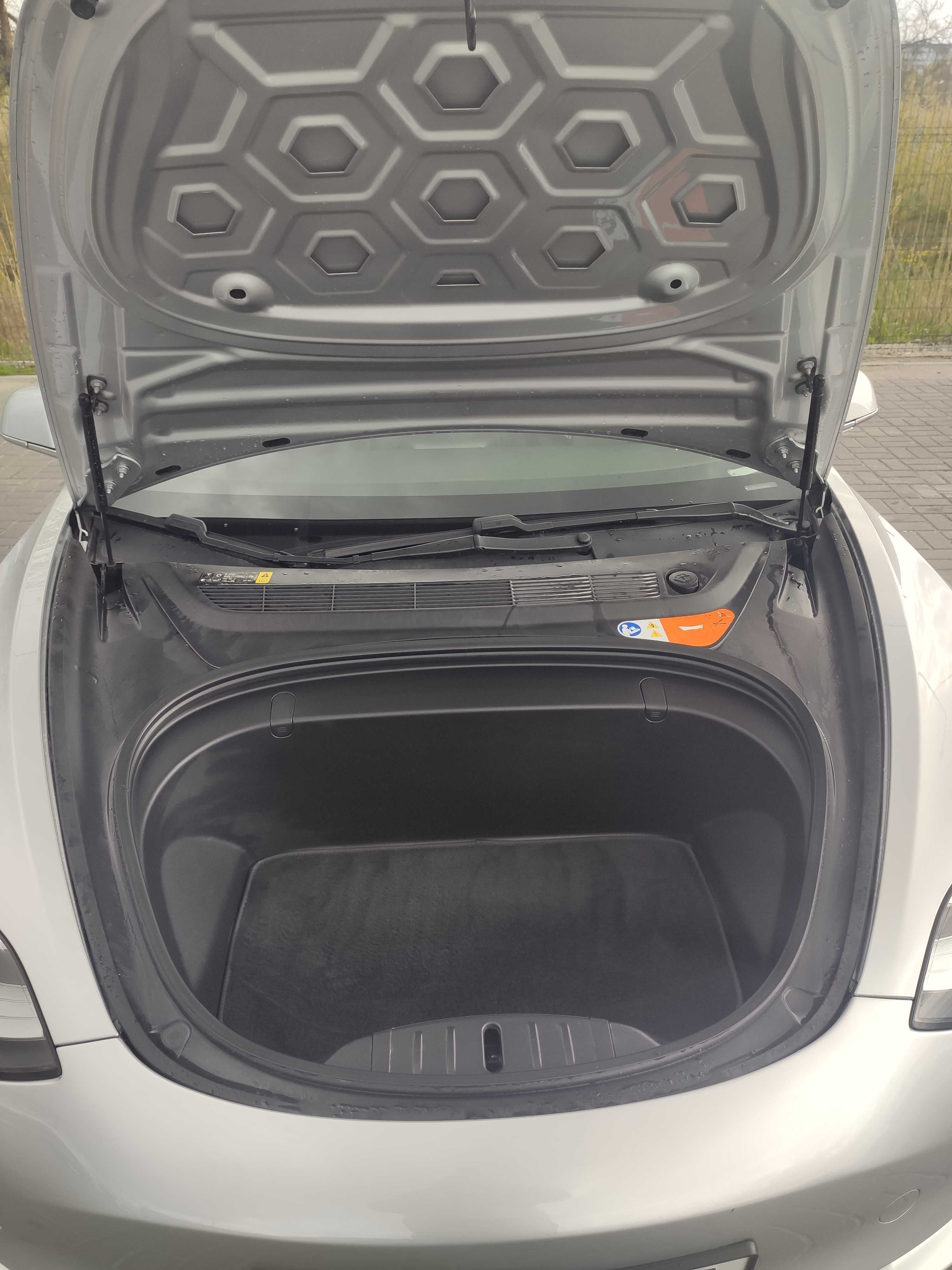 Tesla Model 3 Long Range