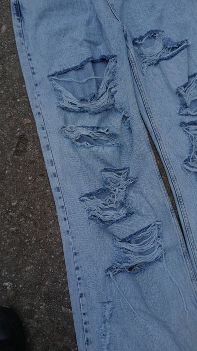 baggy niebieskie dzinsy jeans baggy oversize vetements y2k distressed