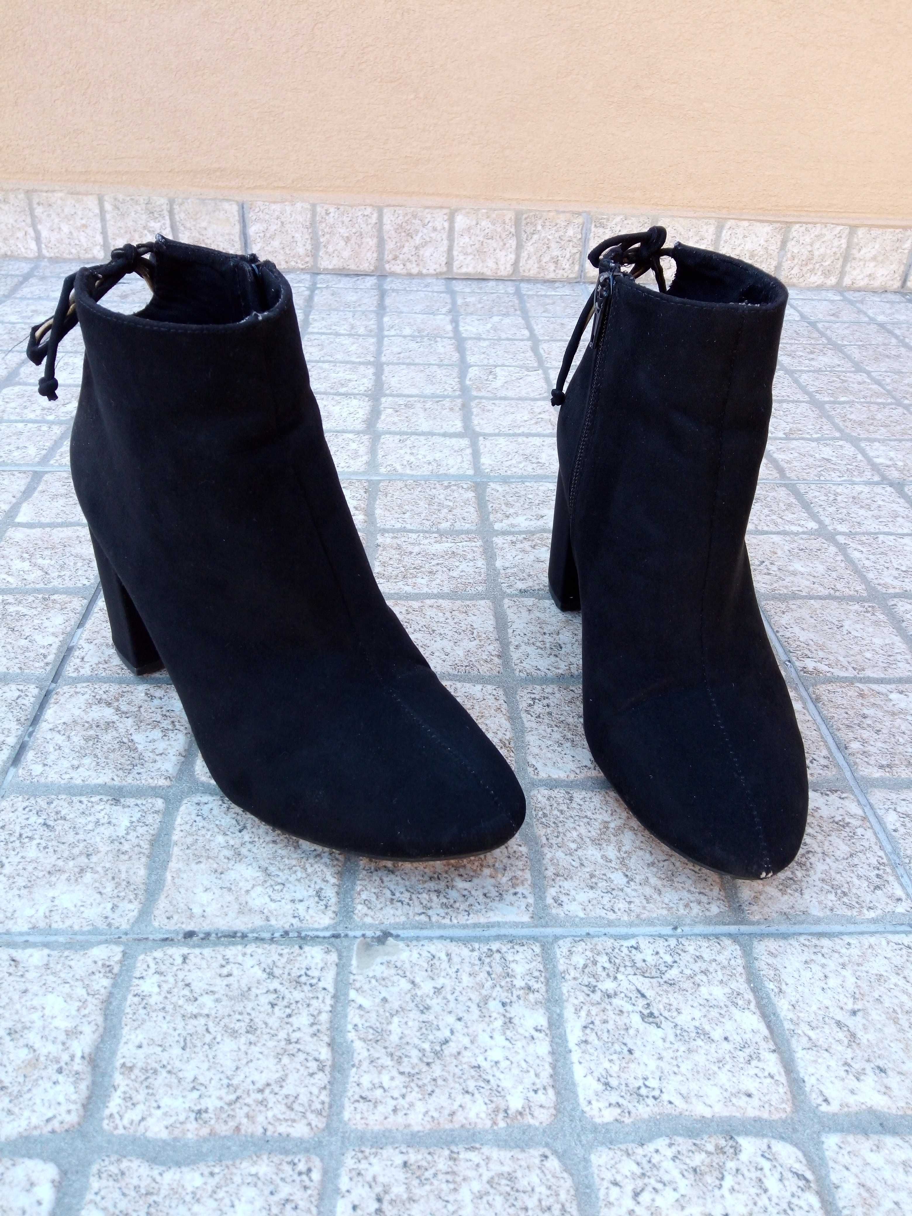 Botas/Botins pretos Pull&Bear