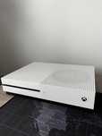Xbox One S + GTA 5 I FIFA 21