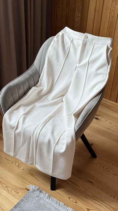 Молочні палацо у розмірі М