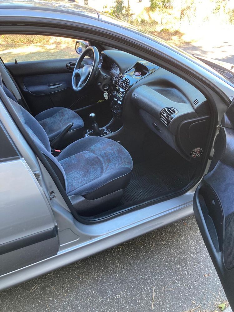 Peugeot 206 1.9D 70cv - 2º dono