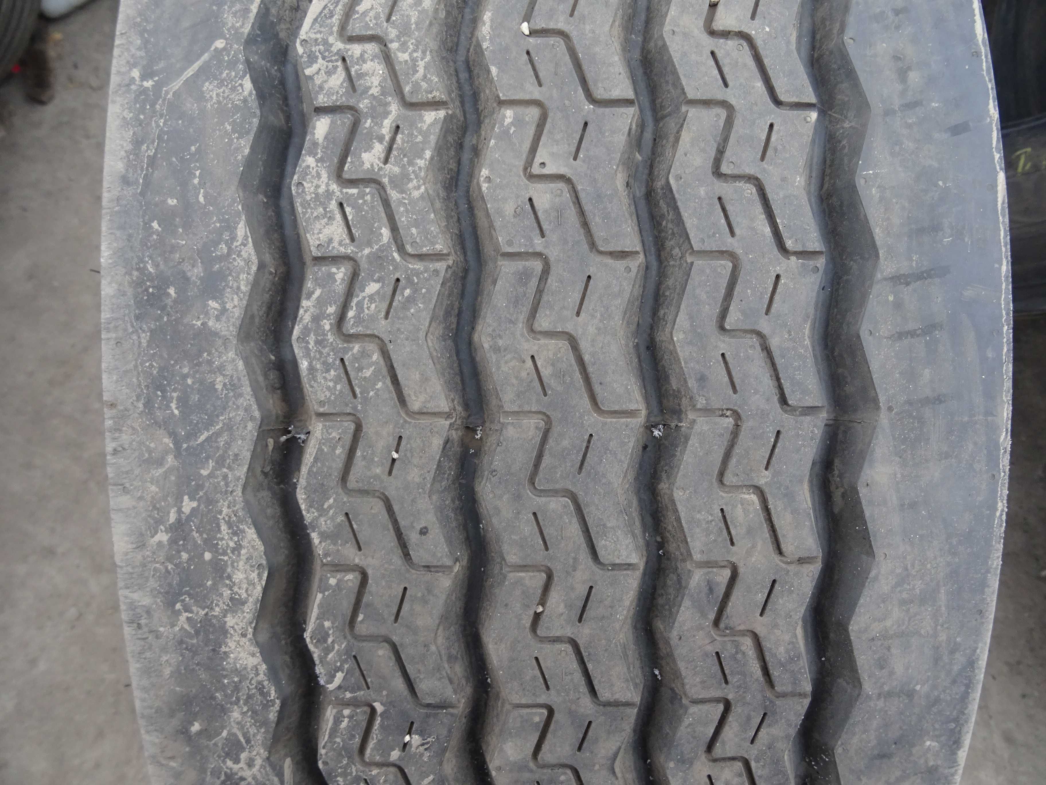 Opona 385/55R22.5 PETLAS NZ 300  (780 netto)