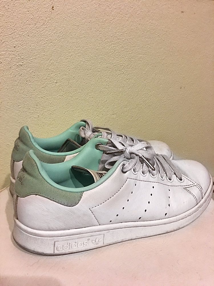 Sapatilhas adidas modelo edicao limitada tamanho 40 em bom estado