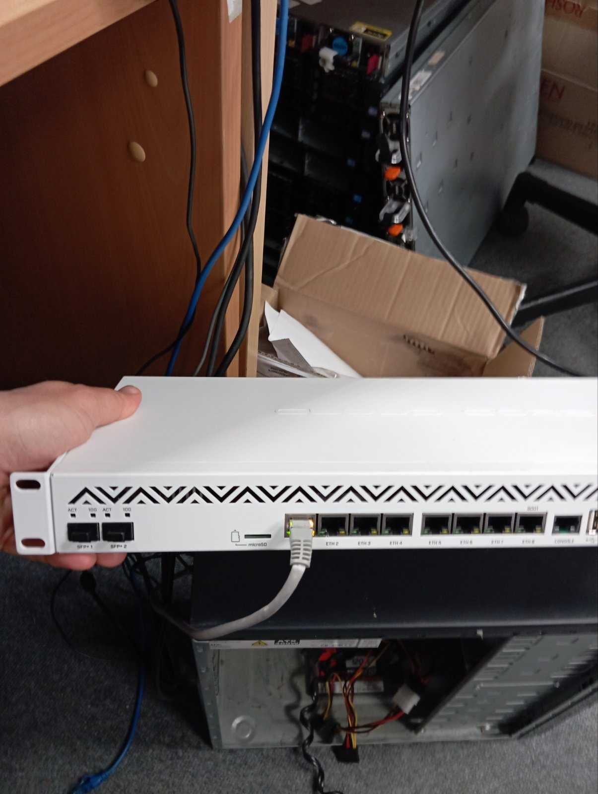 Mikrotik cloud core router ccr1036-8g-2s+