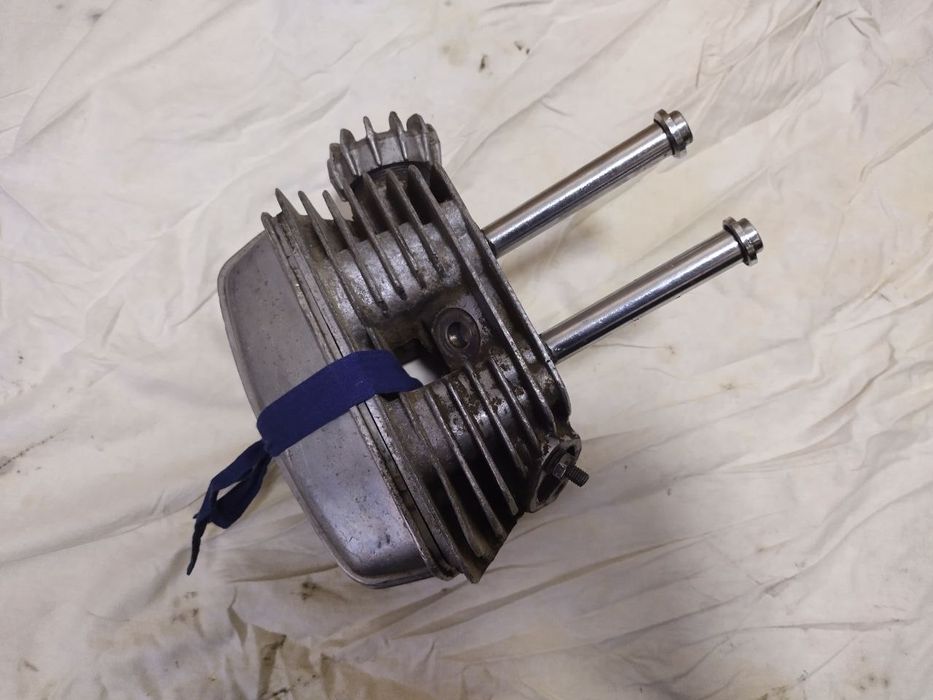 Левая головка мотоцикл МТ, МТ 10-36, МТ 10-32, Днепр