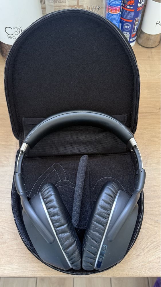 Słuchawki bezprzewodowe Sennheiser PXC 550 jak nowe