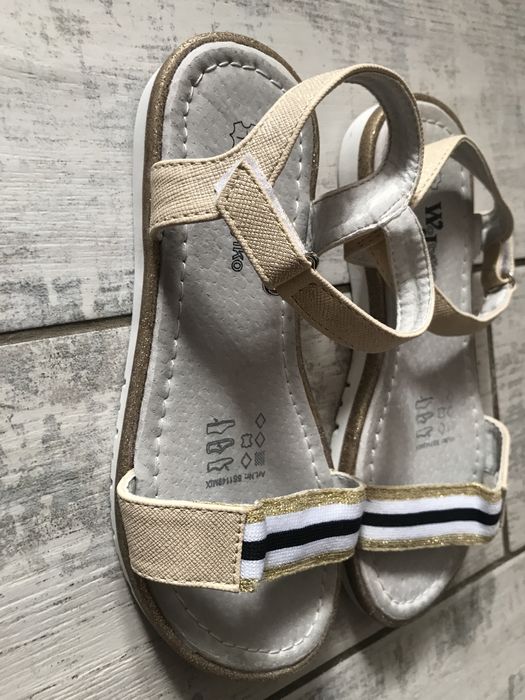 Sandały dla dziewczynki rozm 32