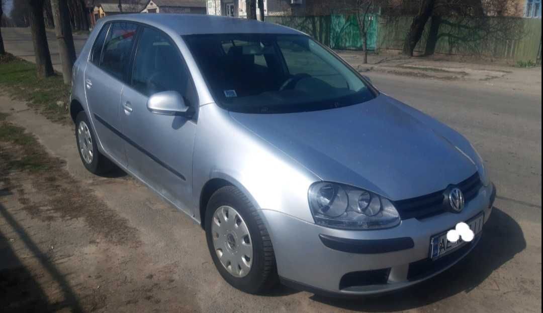 Volkswagen Golf 2004г.в.