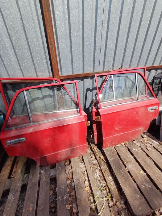 Продам двері на ваз 2101-06