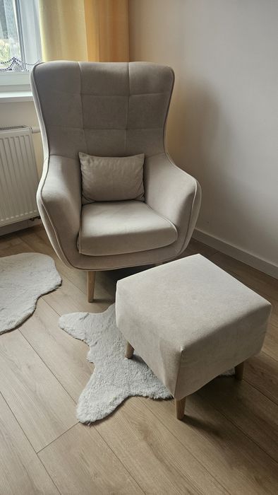 Fotel z podnóżkiem