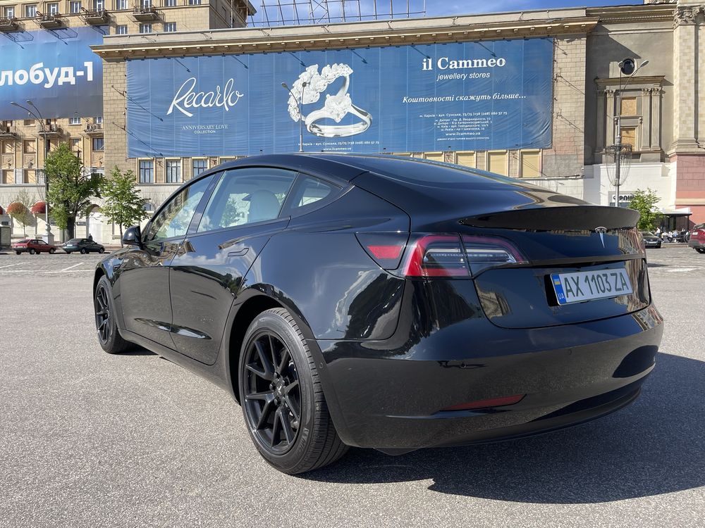 Продам Tesla Model 3 Standart Plus 2021г