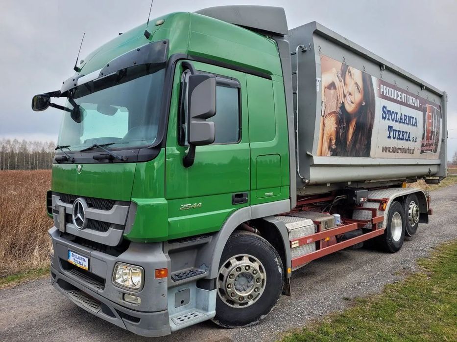 Mercedes-Benz Actros 2544  Mercedes Benz Actros 2544L