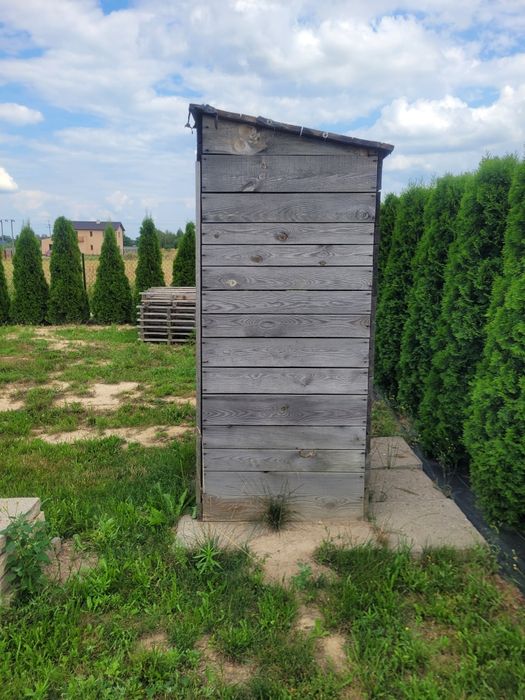 wychodek, toaleta drewniana