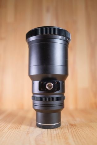 SLR Magic 35mm T2.4 2x (MFT Mount )  (4/3) анаморфный объектив