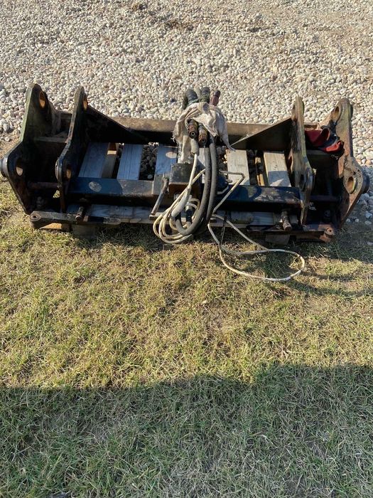 Szybkozłącze karetka JCB 4CX