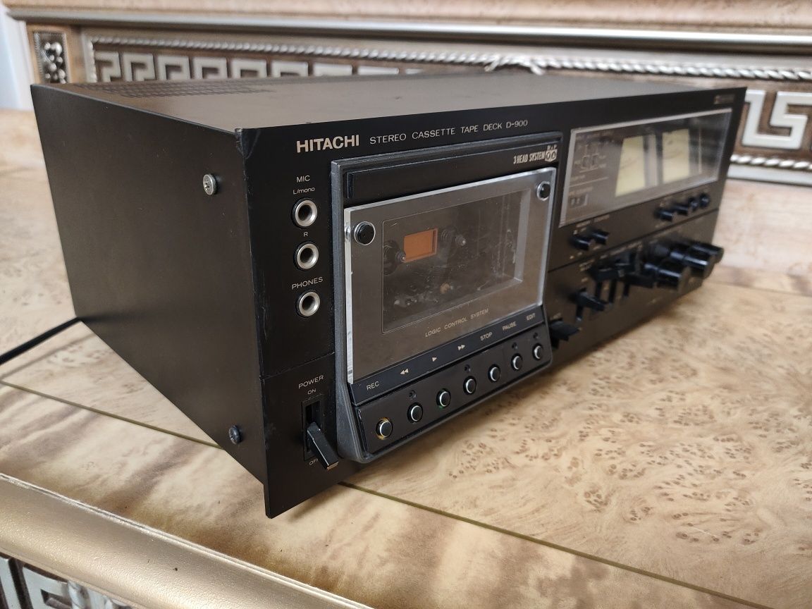 Magnetofon kasetowy HITACHI D-900 Stereo Deck 3 głowice 4 ściezki