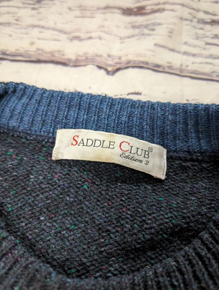 Granatowy sweter z haftem vintage saddle club wełniany welna haft